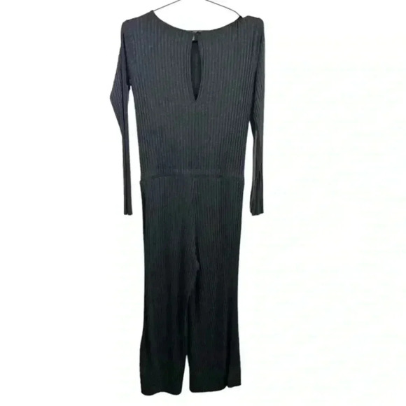 Cale‎ Charcoal Gray Louise Ribbed Wide Leg Jumpsuit - Picture 3 of 7